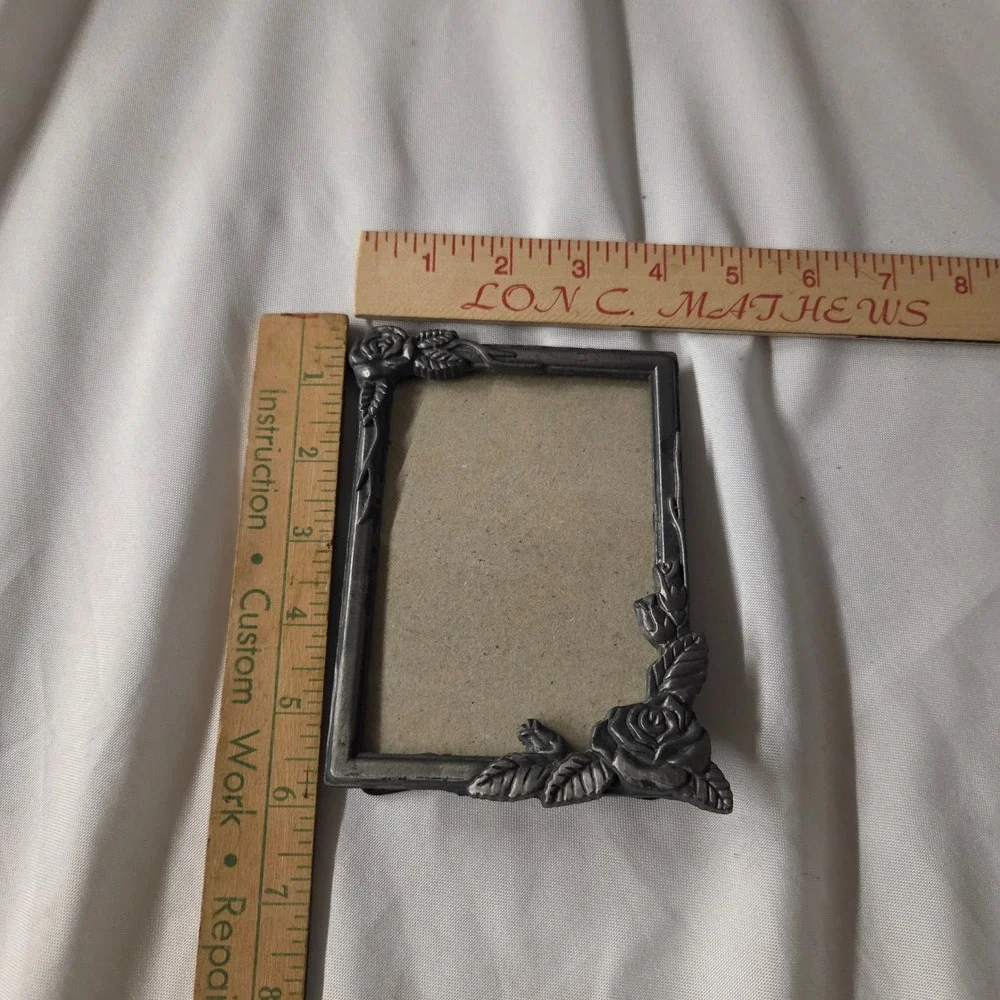 Vintage Silver Tone Metal Rose Floral Miniature Picture Frame 3x4.5 Tabletop